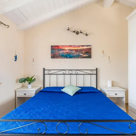 Apartment Charming Loft With Large Terrace Cagliari