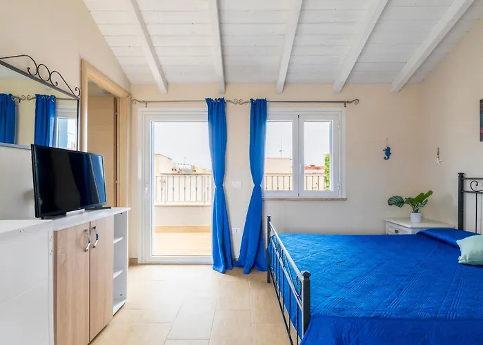 Charming Loft With Large Terrace * 卡利亚里